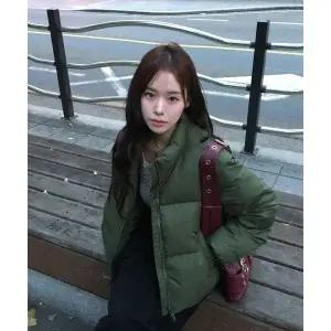 백화점정품 NATIONALGEOGRAPHIC N254WPD901 여성 세미크롭 하이넥 점퍼 OLIVE KHAKI 214740