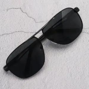 초경량 남성 보잉 편광 선글라스 블랙스모크