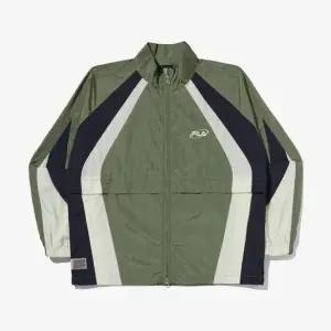 [롯데백화점]휠라 크링클 홑겹 컬러블럭 벤틸레이션 바람막이 FS2JKG2104XGKH