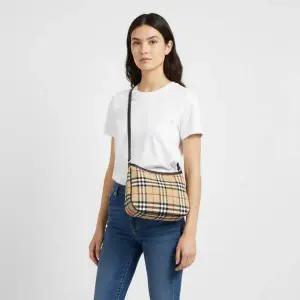 [버버리] 사첼백 빈티지 체크 숄더백 149318223