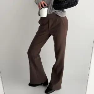 [신상오픈런]여성용 스판 부츠컷 기모 슬랙스 출근 바지 (44092238)