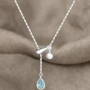 [신상오픈런]여성용 화이트골드 라이트 아쿠아 드롭 목걸이 (44092271)