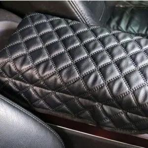 스포티지NQ5 W7V0T4U0 팔걸이 쿠션 팔받침 콘솔 엠보싱 쿠션