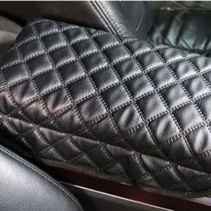 캐스퍼 O8C7W0F0 팔걸이 쿠션 팔받침 콘솔 엠보싱 쿠션 받침대