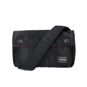 [포터] 남녀공용 탱커 엔벨로프 힙색 가방(622 26111 10)