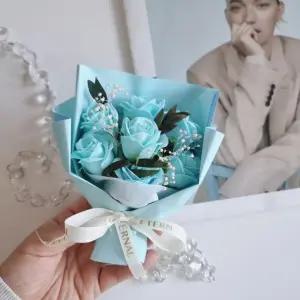 고퀄리티   꽃 미니 꾸미기 고급형 조화 프리저브드 소품 부착형 비누꽃다발 꽃다발 봉안당 성묘 납골당 로