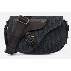 [DIOR]디올 Saddle 스트랩백 남성 크로스백 1ADPO325YKY H03E 133102775
