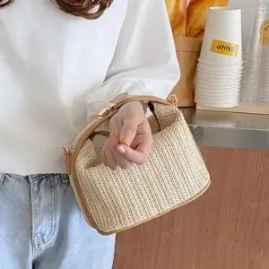 여성 라탄 밀짚 디자인 토트 미니한 크로스백