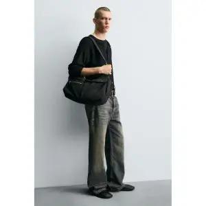 ZARA 자라 멀티 포켓 테크니컬 백 - 블랙 750309