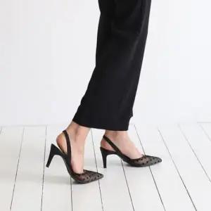 국산구두 국내제작 뾰족코 시스루 망사 도트 미들굽 슬링백힐Y