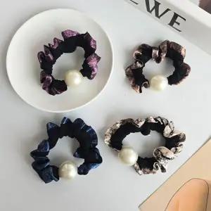 [다잇템] 여자 벨루어 곱창밴드 왕진주 투컬러 머리끈