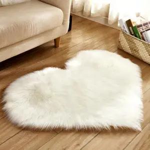 장모 러그(50x60cm) 매트 카페트 뿅뿅 하트 발매트 털러그