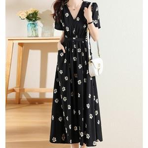 블랙 플라워 브이넥 롱 원피스