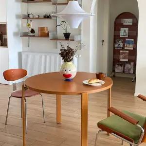 레이 테이블 원형 4인용 우드 식탁 원목 800 탁운드 카페 다이닝 블랙