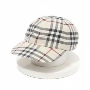 [버버리]생산 Checkered cotton baseball cap 8073370 체크 코튼 베이스볼 캡 819566