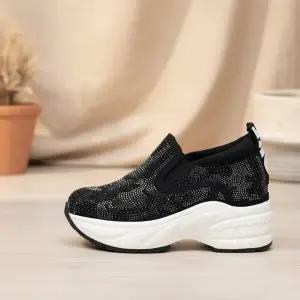 여성 큐빅 키높이 클래식 스니커즈