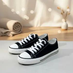 여성용 캐쥬얼 로우탑 클래식 패브릭 스니커즈