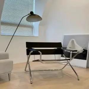 미드센추리 암체어 철제 접이식 프레임 거실용 카페 의자