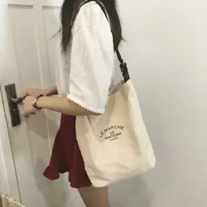 CCB420C여성용 넉넉한 수납 캔버스 토트백 배색 스트랩 파우치_24746432