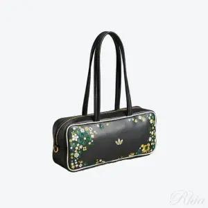 [아디다스] 리버티 롱 에어라이너 숄더백 154067982