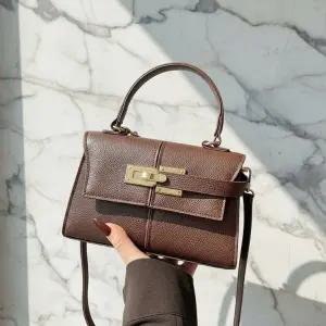 CCB421F여성 모던 스타일 버클 미니 토트백 하객용