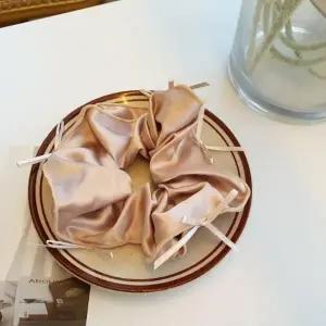 |CCA8602|여성 발레코어 리본 장식 스크런치 헤어밴드