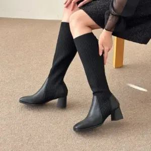 [옷자락]여성 가을겨울 필수템 슬림핏 니트 스판 롱부츠