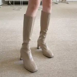 [옷자락]여성 기본 롱부츠 통굽 중간힐