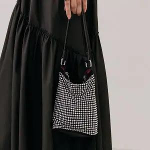 [하프클럽/막스까르띠지오]투웨이 미니 큐빅 버킷백