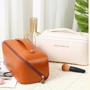 패션 휴대용 메이크업 가방 칸막이가 있는 PU 가죽 방수 화장품 파우치 여행용 욕실용품 보관