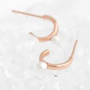 깔끔한귀걸이 골드필드 핀 진주 포인트 로즈골드 귀걸이 14K