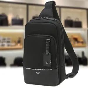 [헤지스](대전신세계)블랙 라인배색 슬링백 HJBA4F063BK