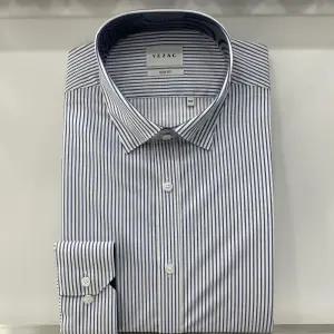 [예작]예작 21S/S 블루 스트라이프 스트레치/스냅단추 슬림핏 긴팔셔츠 YJ1SBH599_SC