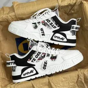 캐주얼 패션 가죽 스니커즈 새로운 스케이트 보드 남성 신발 야외 러닝 스포츠 하이킹 테니스 플랫폼