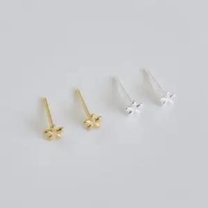 925실버 미니 심플 플라워 데일리 귀걸이 스터드 귀걸이 여성 액세서리