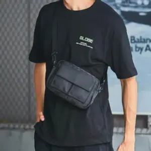 [옷자락]남성 투포켓 방수 데일리 옥스포드 크로스백