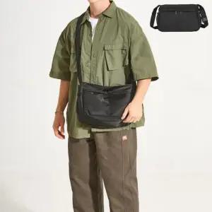 [옷자락]남자 여자 데일리 여행 필수템 실용 메신저백