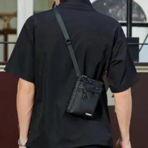 [옷자락]남성 폴리에스터 방수 슬림 세로형 크로스백