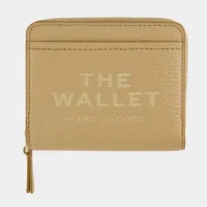 엠보스드 로고 미니 컴팩트 반지갑 2R3SMP044S10 230