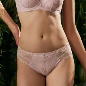 [하프클럽/에블린]퓨어라벤더 레이스팬티 (EBWQC3708R-T)