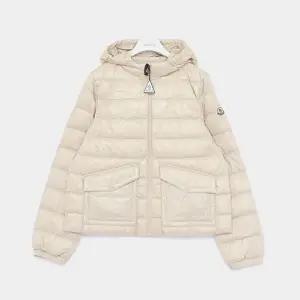 [몽클레어]몽클레어키즈 26SS 엘라 패치로고 후드 패딩 여아 자켓 1A00022 597Z8 20N ELA/8A