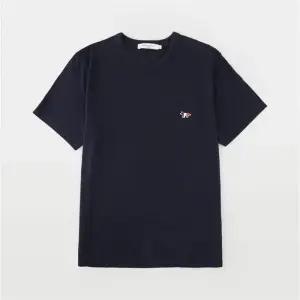 메종키츠네 트리컬러 폭스 패치 남녀공용 반팔 티셔츠 FM00120KJ0010 P480