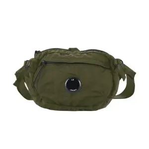 남성 렌즈 와펜 힙색 가방 RCCMAC734A 005269G 683)