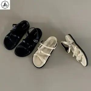 [애슬릿] 스트랩 샌들 플랫폼 통굽 데일리 발편한 여름