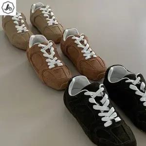 [애슬릿] 여성 스니커즈 발편한 단색 데일리 운동화 단화