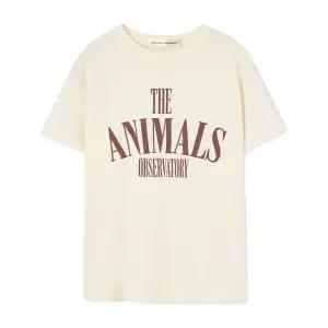 [THE ANIMALS OBSERVATORY] 키즈 로고 레터링 펍피쉬 티셔츠 로우화이트 S26001 221DW
