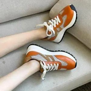 [하프클럽/다잇템]여성용 일상용 착용감 코지 운동화