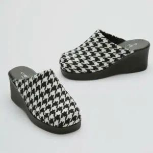 |CCS7ED7|여성 하운드투스 디자인 통굽 웨지 뮬 슬리퍼