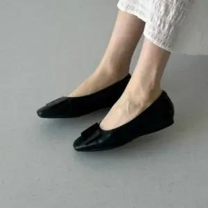 [하프클럽/다잇템]여성 일상 포인트 스퀘어 평평한 버클 슈즈