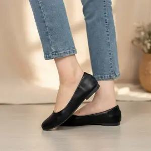 [옷자락]여성 데일리 심플 라운드토 인조가죽 플랫슈즈